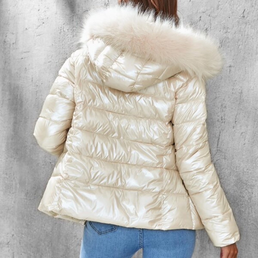 Metallic Black faux fur hood puffer quilted oversized jacket - Picture 7 of 10